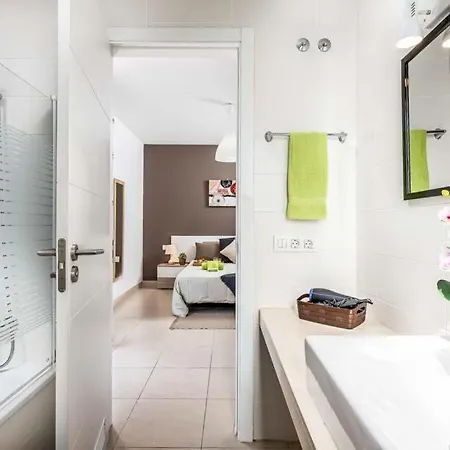 فيلة Fanabe Sleeps 8 With Pool Air Con And Wifi
