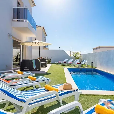 فيلة Fanabe Sleeps 8 With Pool Air Con And Wifi *